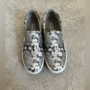 Steve Madden sneakers
